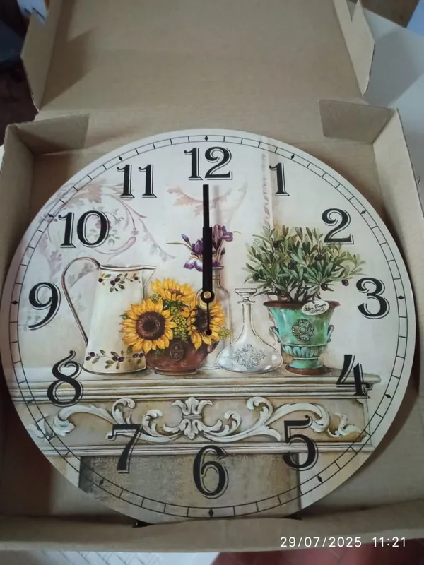 Reloj de madera estampados boca y fernet