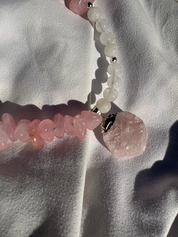 Cuarzo rosa y mix de piedras naturales
