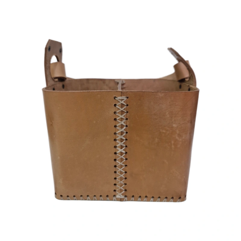 Cuadrada marrón claro