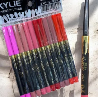 DELINEADOR DE LABIOS KYLIE XOXO — BEAUTY MAKEUP MAR