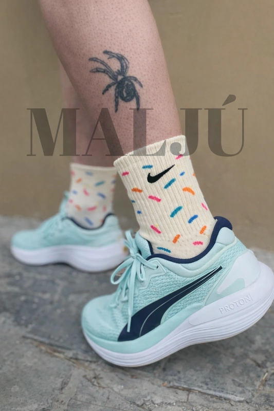 Medias modelo Nike chispas 