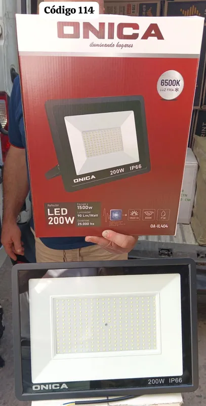 REFLECTOR LED	TAMAÑO GIGANTE 200 WATT
