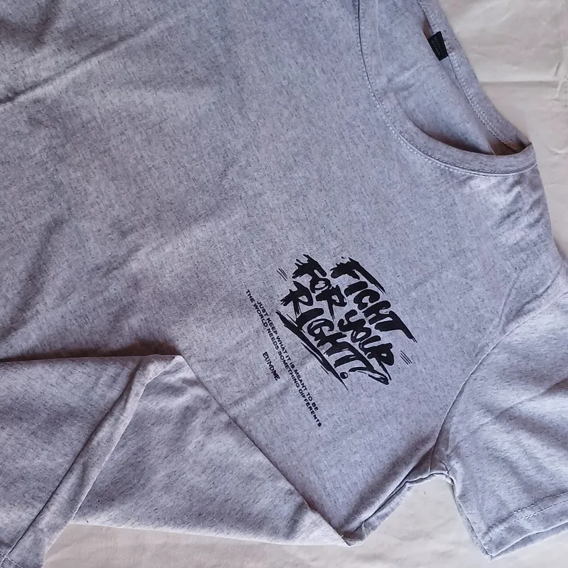 Remera doble estampa